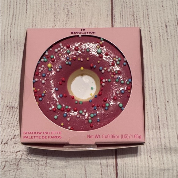 NWT Eyeshadow Bundle of 4 - Picture 2 of 16